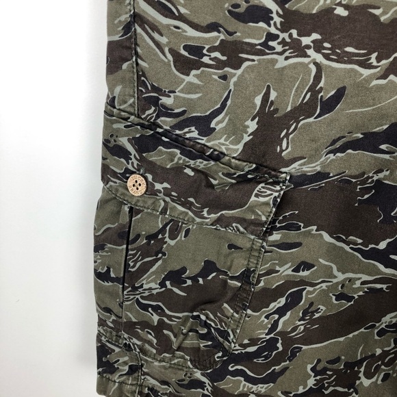 Lucky Brand Camo Tiger Stripe Cargo Shorts 16 - Picture 2 of 7